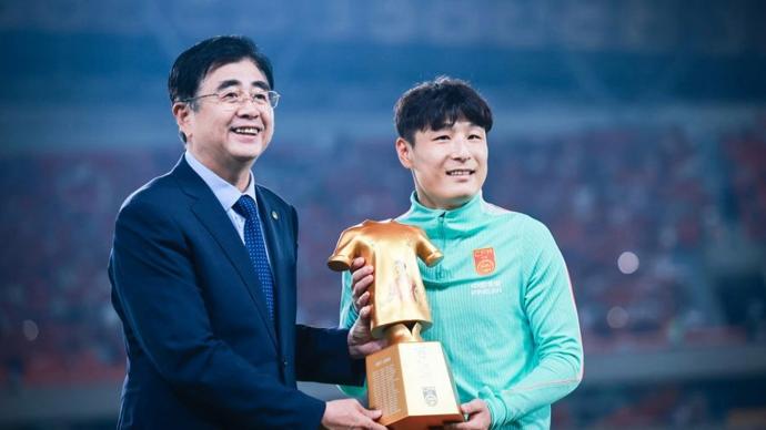 中国选手刷新了亚运会尘封36年的纪录