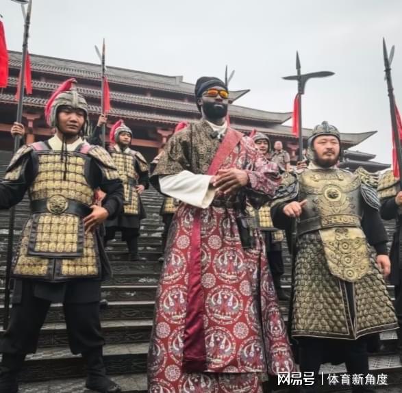 3年5100万！加盟东部第一！快船分崩离析