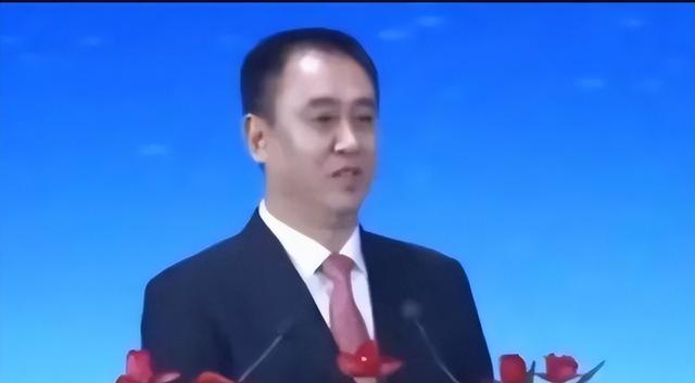 罗马不慌不忙，佩莱格里尼和迪巴拉都留下，德罗西又一次伸出援手